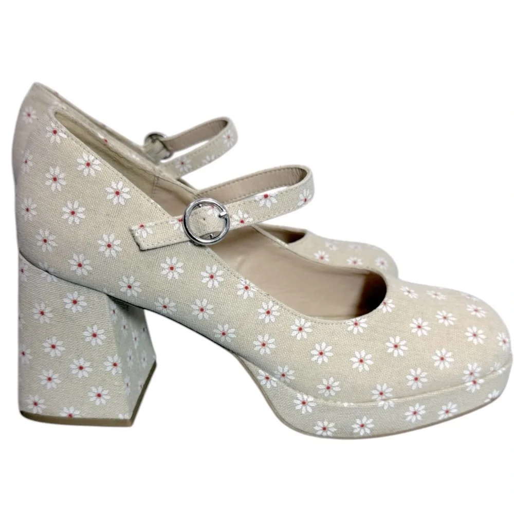 Madden Girl Women's Mantel Mary Jane Flower Print Platform Heels Size 9 Feminine
